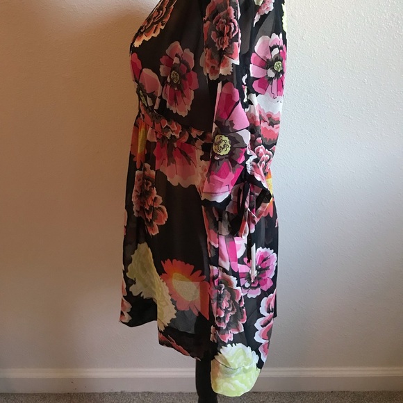 Floral CAbi Sheer Tunic - Picture 4 of 5